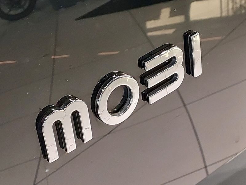 Fiat MOBI 1.0 EVO FLEX LIKE MANUAL 2021/2021 BETIOLO NOVOS E SEMINOVOS LAJEADO / Carros no Vale