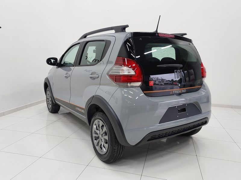 Fiat MOBI 1.0 EVO FLEX TREKKING MANUAL 2024/2025 BETIOLO NOVOS E SEMINOVOS LAJEADO / Carros no Vale