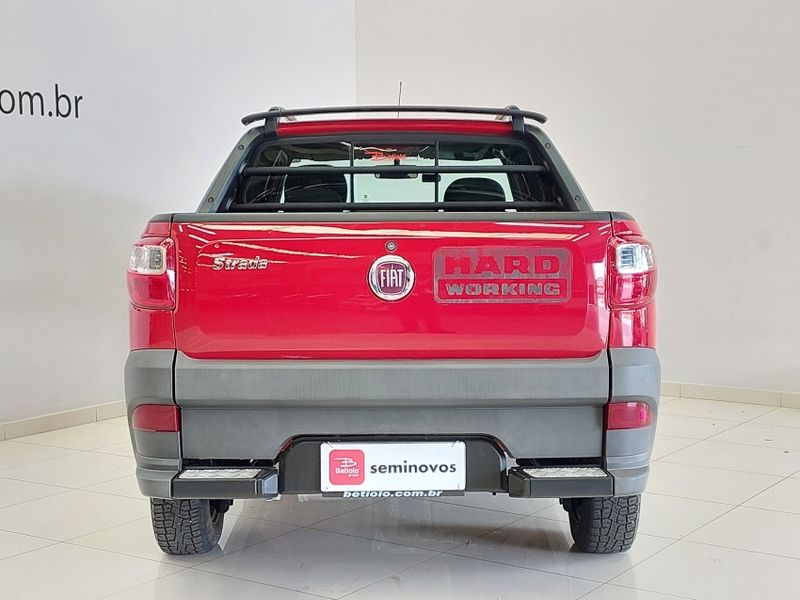 Fiat STRADA 1.4 MPI HARD WORKING CD 8V FLEX 3P MANUAL 2017/2018 BETIOLO NOVOS E SEMINOVOS LAJEADO / Carros no Vale