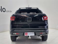 Fiat TORO 2.4 16V MULTIAIR FLEX BLACKJACK AT9 2017/2018 BETIOLO NOVOS E SEMINOVOS LAJEADO / Carros no Vale