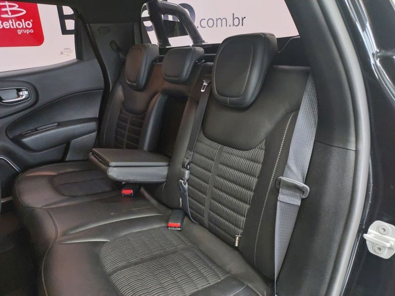 Fiat TORO 2.4 16V MULTIAIR FLEX BLACKJACK AT9 2017/2018 BETIOLO NOVOS E SEMINOVOS LAJEADO / Carros no Vale