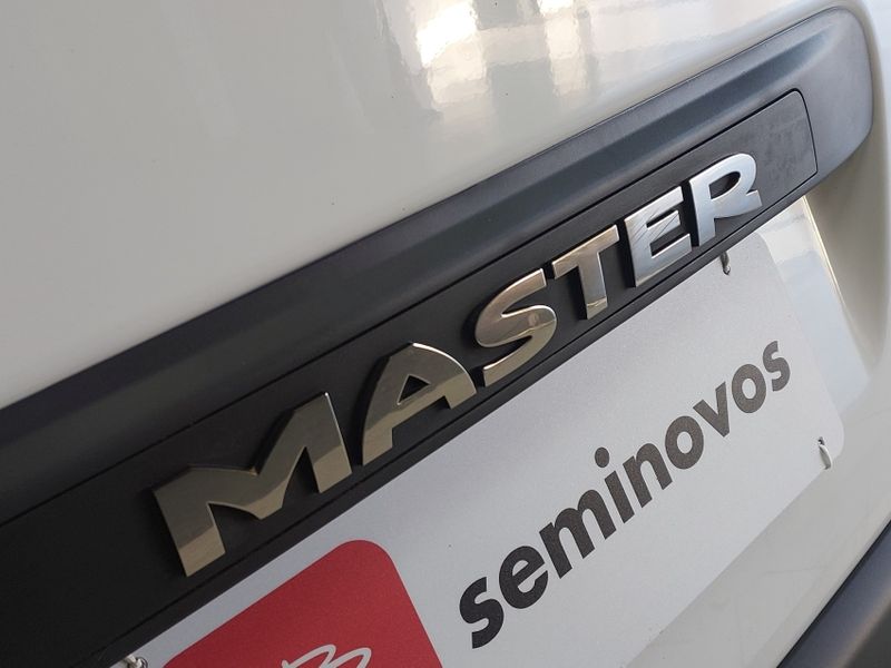 Renault MASTER 2.3 DCI DIESEL EXTRA FURGÃO L3H2 3P MANUAL 2023/2024 BETIOLO NOVOS E SEMINOVOS LAJEADO / Carros no Vale