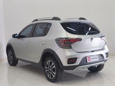 Renault STEPWAY 1.6 16V SCE FLEX ICONIC X-TRONIC 2022/2023 BETIOLO NOVOS E SEMINOVOS LAJEADO / Carros no Vale