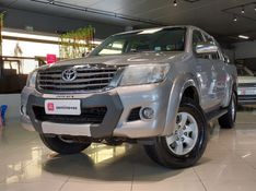 Toyota HILUX 2.7 SRV 4X2 CD 16V FLEX 4P AUTOMÁTICO 2015/2015 BETIOLO NOVOS E SEMINOVOS LAJEADO / Carros no Vale