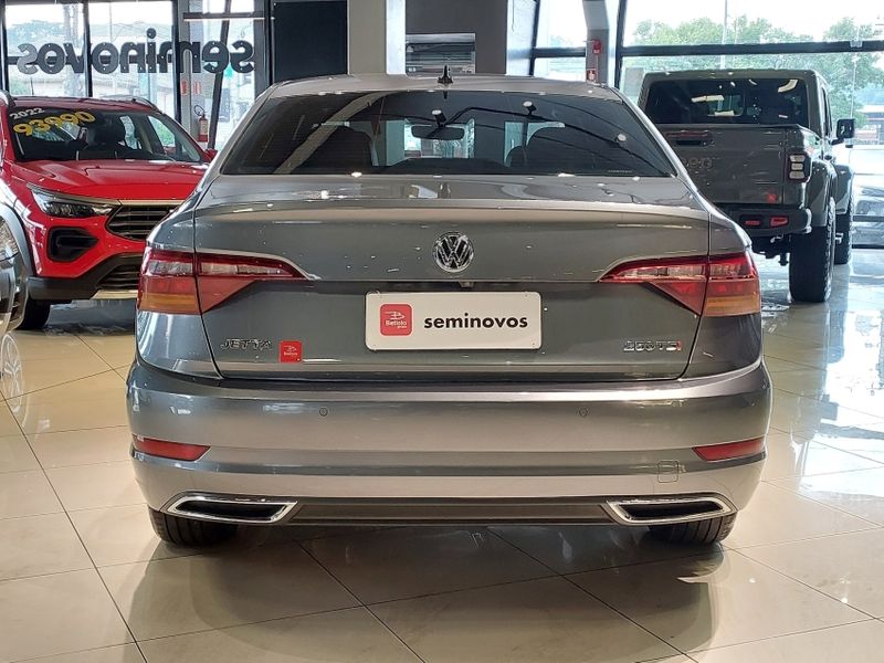 Volkswagen JETTA 1.4 250 TSI TOTAL FLEX R-LINE TIPTRONIC 2019/2020 BETIOLO NOVOS E SEMINOVOS LAJEADO / Carros no Vale