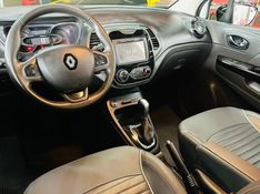 Renault CAPTUR 1.6 16V SCE FLEX INTENSE X-TRONIC 2018/2019 CASTELLAN E TOMAZONI MOTORS CAXIAS DO SUL / Carros no Vale