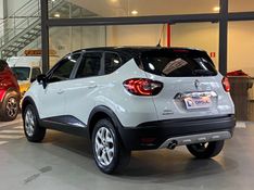 Renault CAPTUR 1.6 16V SCE FLEX ZEN MANUAL 2017/2018 DRSUL SEMINOVOS CAXIAS DO SUL – LAJEADO – SANTA CRUZ DO SUL / Carros no Vale