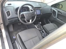 Hyundai CRETA 1.6 16V FLEX ATTITUDE AUTOMÁTICO 2019/2019 CAMINHÕES & CAMIONETAS PASSO FUNDO / Carros no Vale