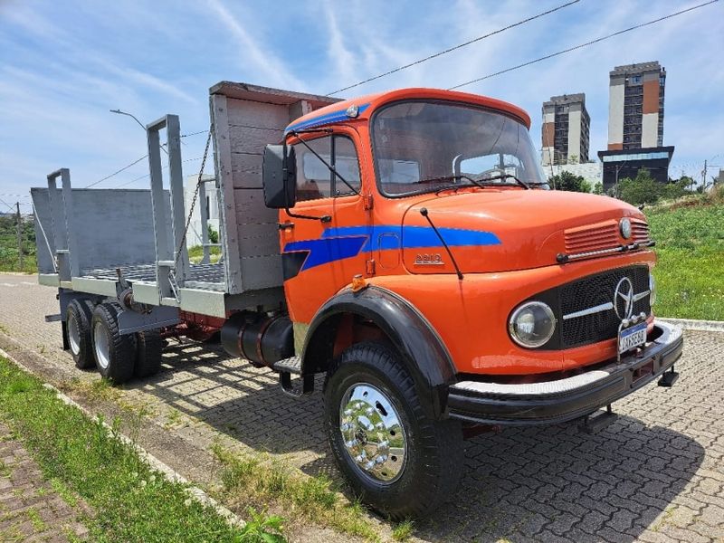 Mercedes-Benz 2213 L-2213 3-Eixos 2p 6×4 Tora Florestal 1975/1975 CAMINHÕES & CAMIONETAS PASSO FUNDO / Carros no Vale