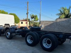 Mercedes-Benz Atego 2430 Bi Truck Chassi 2015/2016 CAMINHÕES & CAMIONETAS PASSO FUNDO / Carros no Vale