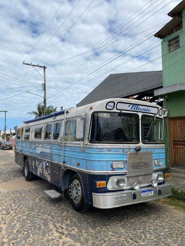 Motor Home Motor Home Motor Casa MB 1418 1966/1966 CAMINHÕES & CAMIONETAS PASSO FUNDO / Carros no Vale