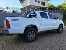 Toyota HILUX 2.5 STD 4X4 CD 16V TURBO DIESEL 4P MANUAL 2011/2011 CAMINHÕES & CAMIONETAS PASSO FUNDO / Carros no Vale