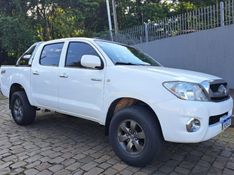 Toyota HILUX 2.5 STD 4X4 CD 16V TURBO DIESEL 4P MANUAL 2011/2011 CAMINHÕES & CAMIONETAS PASSO FUNDO / Carros no Vale