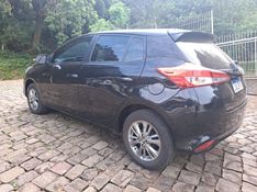 Toyota YARIS 1.5 16V FLEX XLS CONNECT MULTIDRIVE 2020/2021 CAMINHÕES & CAMIONETAS PASSO FUNDO / Carros no Vale