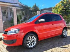 Volkswagen FOX 1.6 MI ROCK IN RIO 8V FLEX 4P MANUAL 2013/2014 CAMINHÕES & CAMIONETAS PASSO FUNDO / Carros no Vale