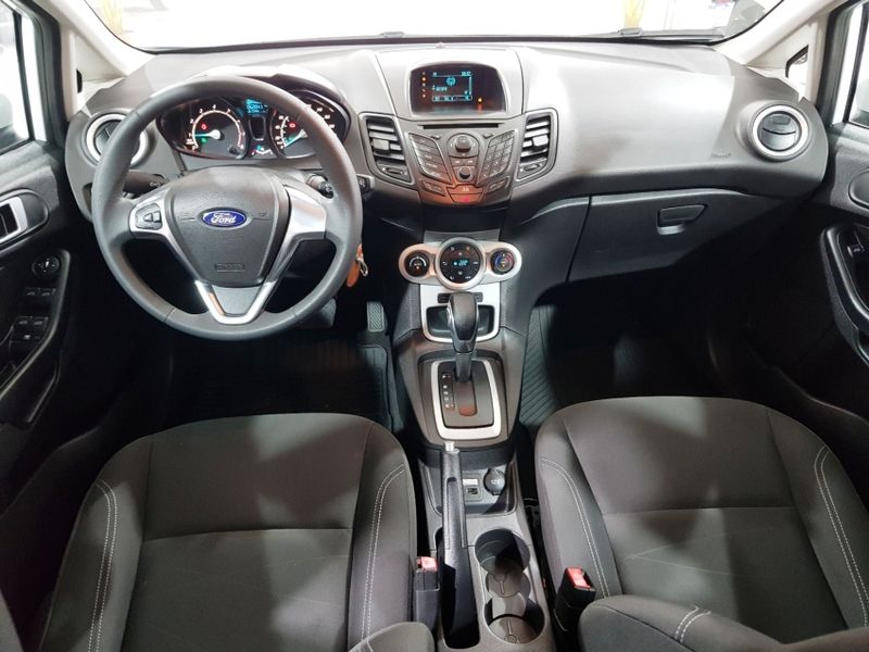 Ford FIESTA 1.6 SE HATCH 16V FLEX 4P POWERSHIFT 2014/2015 ADVANT AUTOMÓVEIS CAXIAS DO SUL / Carros no Vale