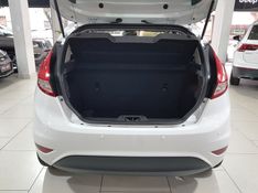 Ford FIESTA 1.6 SE HATCH 16V FLEX 4P POWERSHIFT 2014/2015 ADVANT AUTOMÓVEIS CAXIAS DO SUL / Carros no Vale