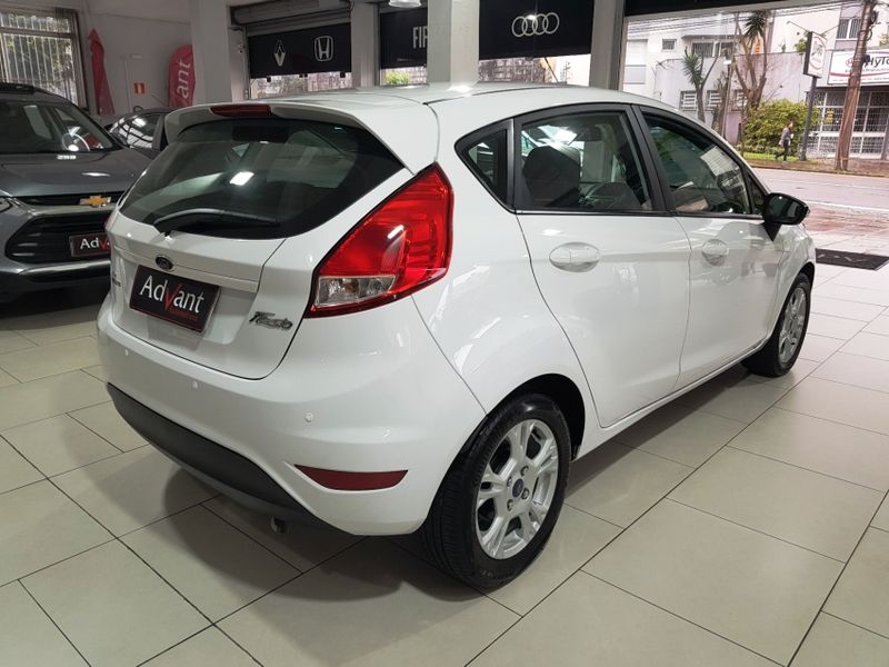 Ford FIESTA 1.6 SE HATCH 16V FLEX 4P POWERSHIFT 2014/2015 ADVANT AUTOMÓVEIS CAXIAS DO SUL / Carros no Vale