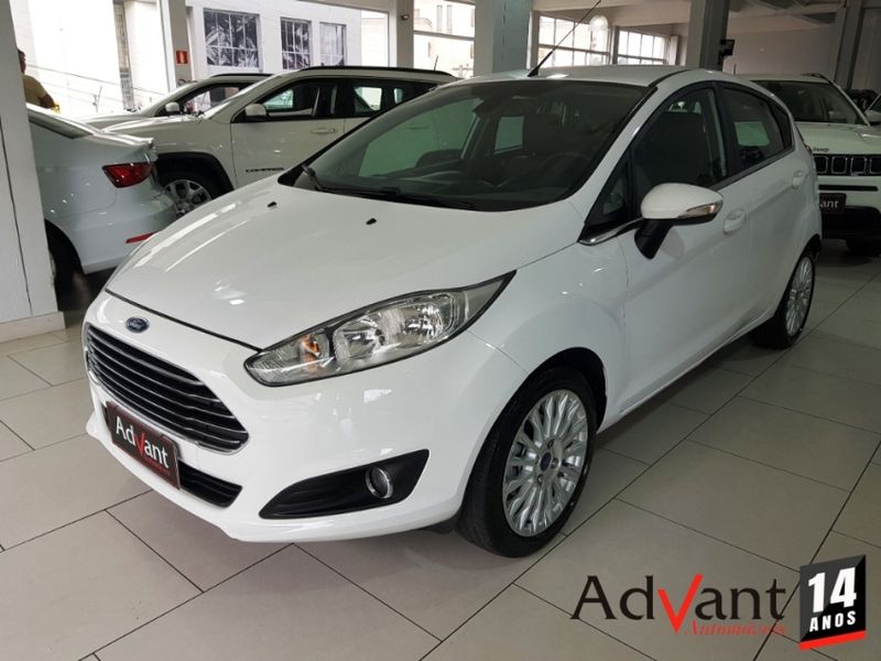 Ford FIESTA 1.6 TITANIUM HATCH 16V FLEX 4P POWERSHIFT 2017/2017 ADVANT AUTOMÓVEIS CAXIAS DO SUL / Carros no Vale