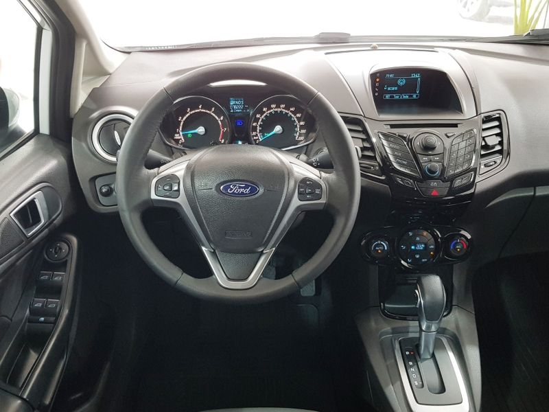 Ford FIESTA 1.6 TITANIUM HATCH 16V FLEX 4P POWERSHIFT 2017/2017 ADVANT AUTOMÓVEIS CAXIAS DO SUL / Carros no Vale