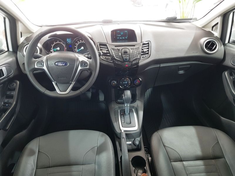 Ford FIESTA 1.6 TITANIUM HATCH 16V FLEX 4P POWERSHIFT 2017/2017 ADVANT AUTOMÓVEIS CAXIAS DO SUL / Carros no Vale