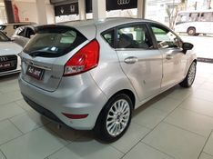 Ford FIESTA 1.6 TITANIUM HATCH 16V FLEX 4P POWERSHIFT 2013/2014 ADVANT AUTOMÓVEIS CAXIAS DO SUL / Carros no Vale