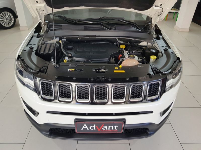 JEEP COMPASS 2.0 16V FLEX LONGITUDE AUTOMÁTICO 2017/2017 ADVANT AUTOMÓVEIS CAXIAS DO SUL / Carros no Vale