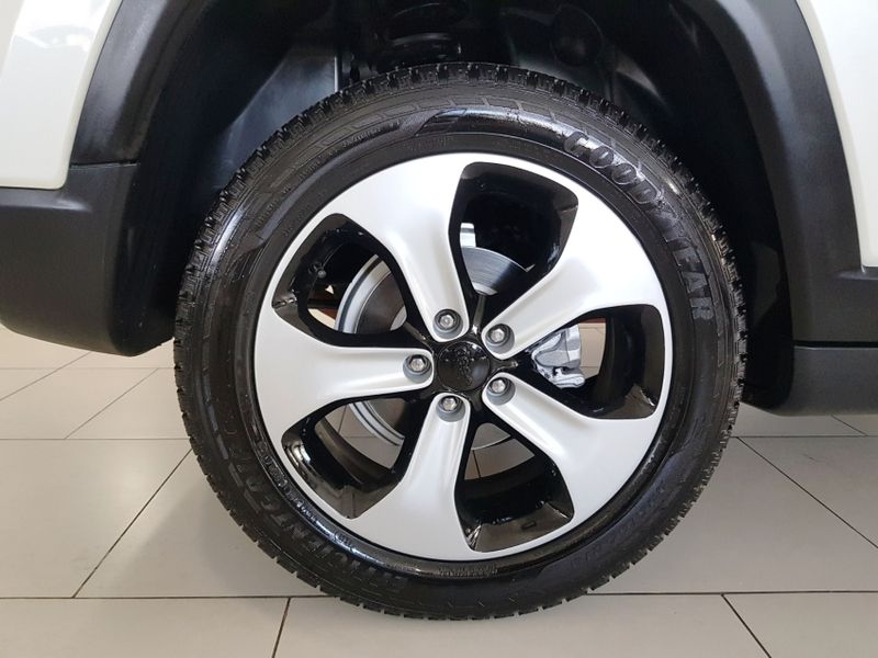 JEEP COMPASS 2.0 16V FLEX LONGITUDE AUTOMÁTICO 2017/2017 ADVANT AUTOMÓVEIS CAXIAS DO SUL / Carros no Vale