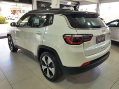 JEEP COMPASS 2.0 16V FLEX LONGITUDE AUTOMÁTICO 2017/2017 ADVANT AUTOMÓVEIS CAXIAS DO SUL / Carros no Vale