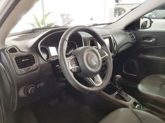 JEEP COMPASS 2.0 16V FLEX LONGITUDE AUTOMÁTICO 2017/2017 ADVANT AUTOMÓVEIS CAXIAS DO SUL / Carros no Vale