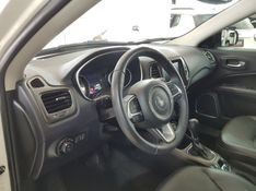 JEEP COMPASS 2.0 16V FLEX LONGITUDE AUTOMÁTICO 2017/2017 ADVANT AUTOMÓVEIS CAXIAS DO SUL / Carros no Vale