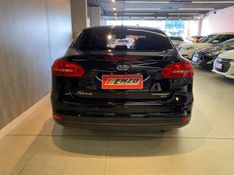 Ford Focus / TI AT 2.0SC 2016/2017 ENZO MULTIMARCAS CAXIAS DO SUL / Carros no Vale