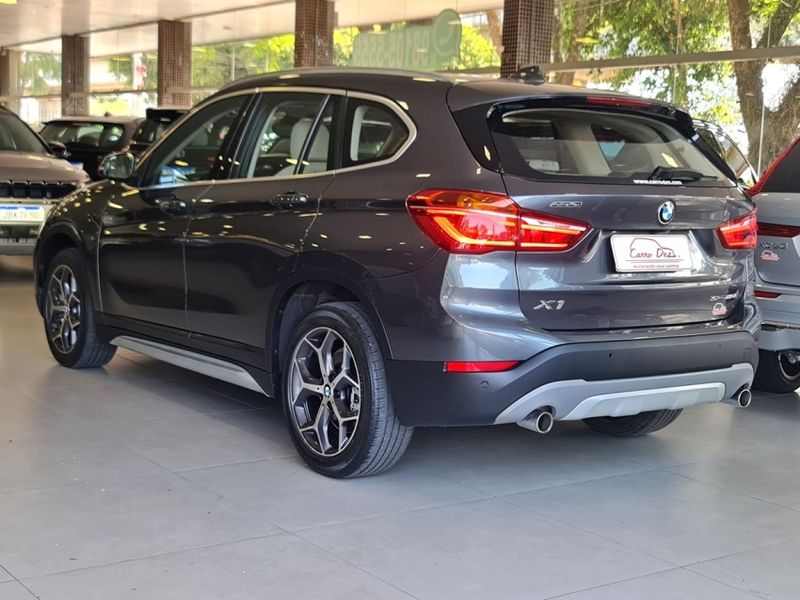 BMW X1 2.0 16V TURBO ACTIVEFLEX SDRIVE20I X-LINE 4P AUTOMÁTICO 2019/2019 CARRO DEZ NOVO HAMBURGO / Carros no Vale