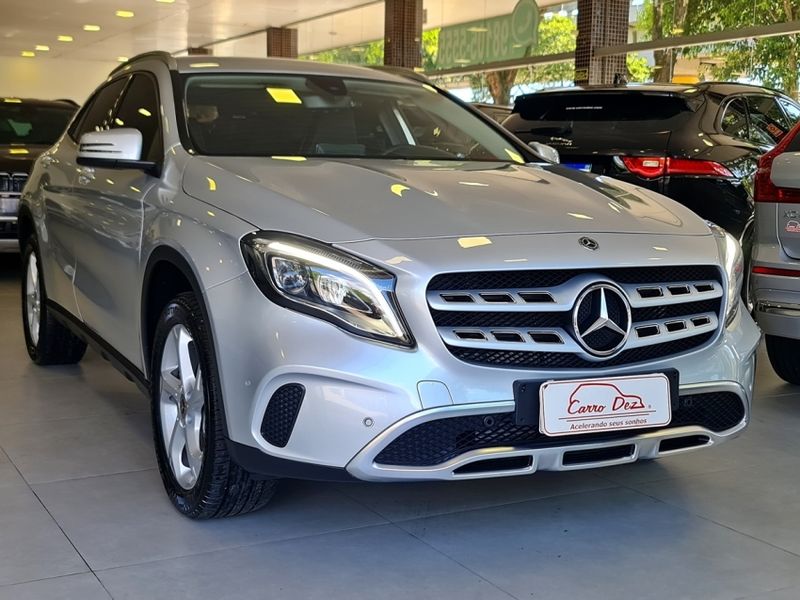 Mercedes-Benz GLA 200 1.6 CGI FLEX ADVANCE 7G-DCT 2019/2019 CARRO DEZ NOVO HAMBURGO / Carros no Vale