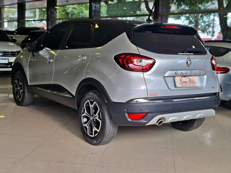 Renault CAPTUR 1.3 TCE FLEX ICONIC X-TRONIC 2021/2022 CARRO DEZ NOVO HAMBURGO / Carros no Vale