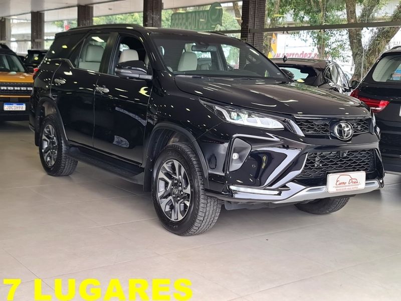 Toyota HILUX SW4 2.8 D-4D TURBO DIESEL DIAMOND 7L 4X4 AUTOMÁTICO 2022/2022 CARRO DEZ NOVO HAMBURGO / Carros no Vale