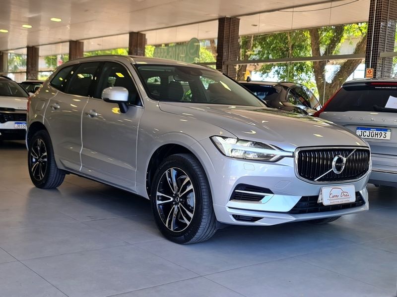 Volvo XC60 2.0 T8 HYBRID MOMENTUM AWD GEARTRONIC 2019/2020 CARRO DEZ NOVO HAMBURGO / Carros no Vale