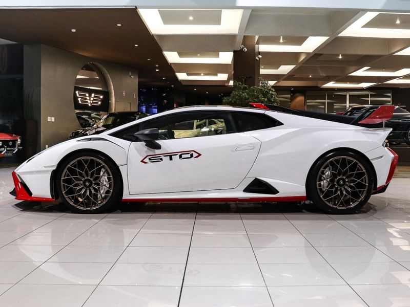 Lamborghini HURACÁN 5.2 V10 GASOLINA LP 640 STO LDF 2021/2022 VIA BELLA VEÍCULOS ESPECIAIS CAXIAS DO SUL / Carros no Vale