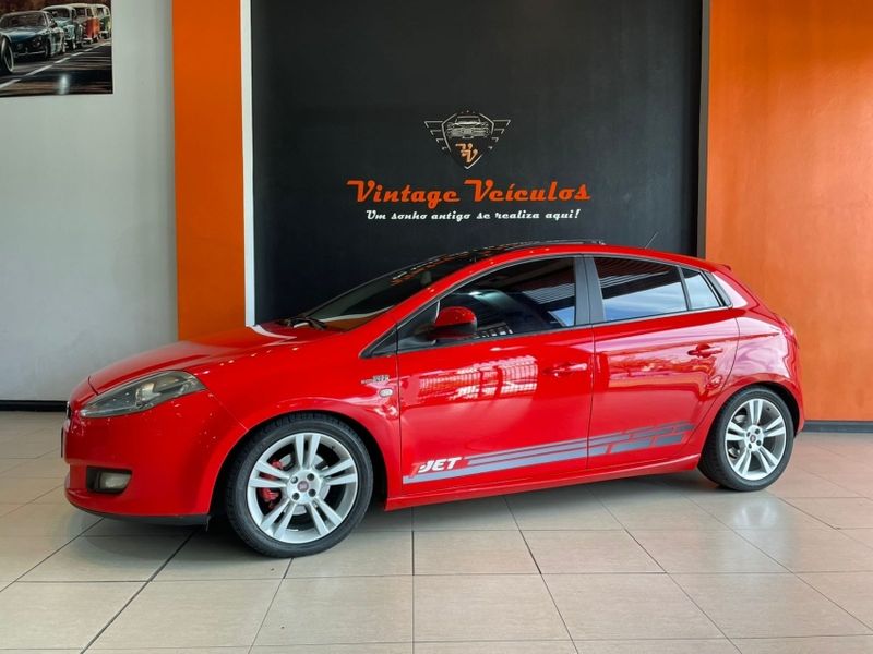 Fiat BRAVO 1.4 16V T-JET GASOLINA 4P MANUAL 2012/2013 VINTAGE VEÍCULOS CAXIAS DO SUL / Carros no Vale