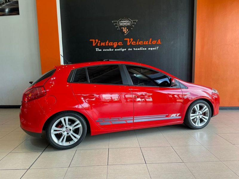 Fiat BRAVO 1.4 16V T-JET GASOLINA 4P MANUAL 2012/2013 VINTAGE VEÍCULOS CAXIAS DO SUL / Carros no Vale