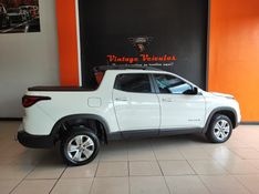 Fiat TORO 1.8 16V EVO FLEX FREEDOM AT6 2016/2017 VINTAGE VEÍCULOS CAXIAS DO SUL / Carros no Vale