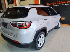 JEEP COMPASS 2.0 16V FLEX SPORT AUTOMÁTICO 2017/2018 VINTAGE VEÍCULOS CAXIAS DO SUL / Carros no Vale