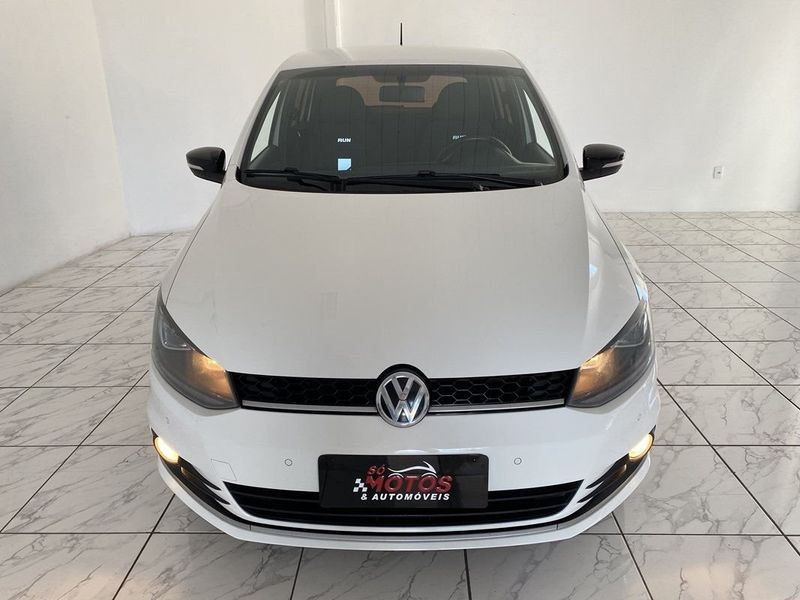 VOLKSWAGEN FOX RUN 1.6 MSI 2017 SÓ MOTOS E AUTOMÓVEIS SANTA CRUZ DO SUL / Carros no Vale