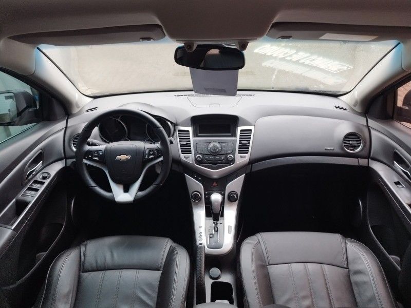 Chevrolet CRUZE SEDAN LT 1.8 2014 GRASSI VEÍCULOS LAJEADO / Carros no Vale