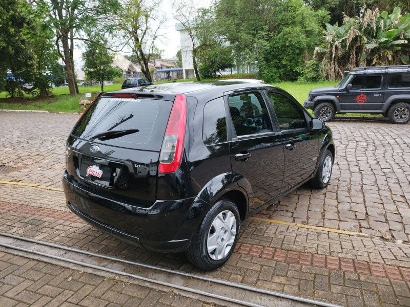 Ford FIESTA 1.6 2013 GRASSI VEÍCULOS LAJEADO / Carros no Vale