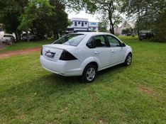 Ford FIESTA SEDAN 1.6 2014 GRASSI VEÍCULOS LAJEADO / Carros no Vale