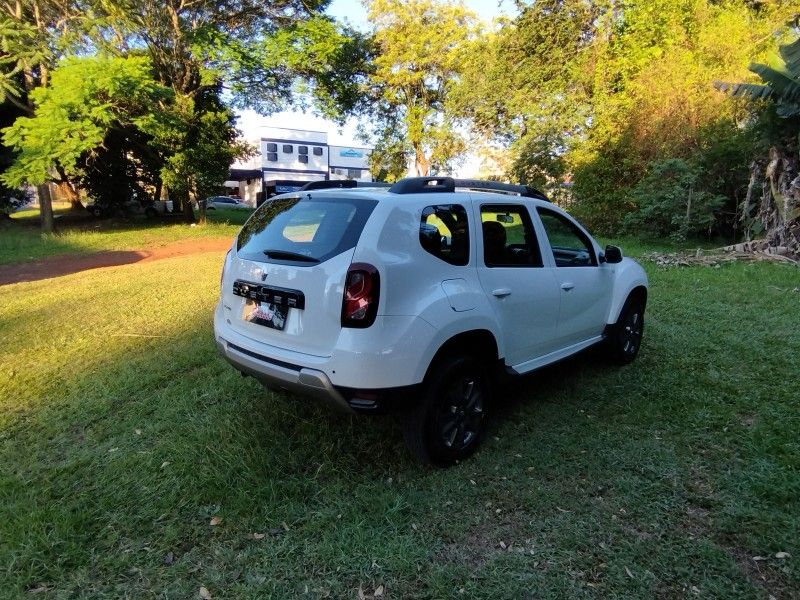 Renault DUSTER DYNAMIQUE 1.6 2018 GRASSI VEÍCULOS LAJEADO / Carros no Vale