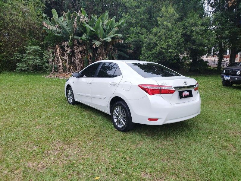 Toyota COROLLA XEi 2.0 2016 GRASSI VEÍCULOS LAJEADO / Carros no Vale