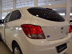 Chevrolet ONIX JOY 1.0 2017 DINAMICA-CAR VENÂNCIO AIRES / Carros no Vale