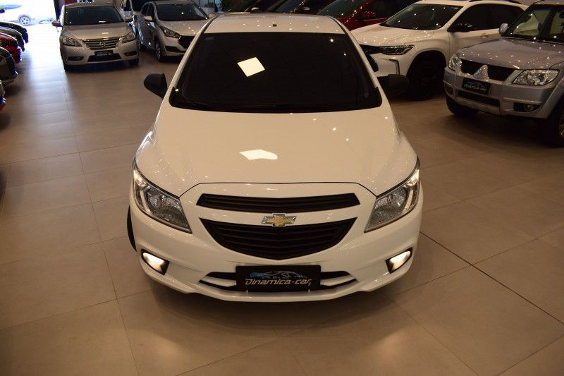 Chevrolet ONIX JOY 1.0 2017 DINAMICA-CAR VENÂNCIO AIRES / Carros no Vale